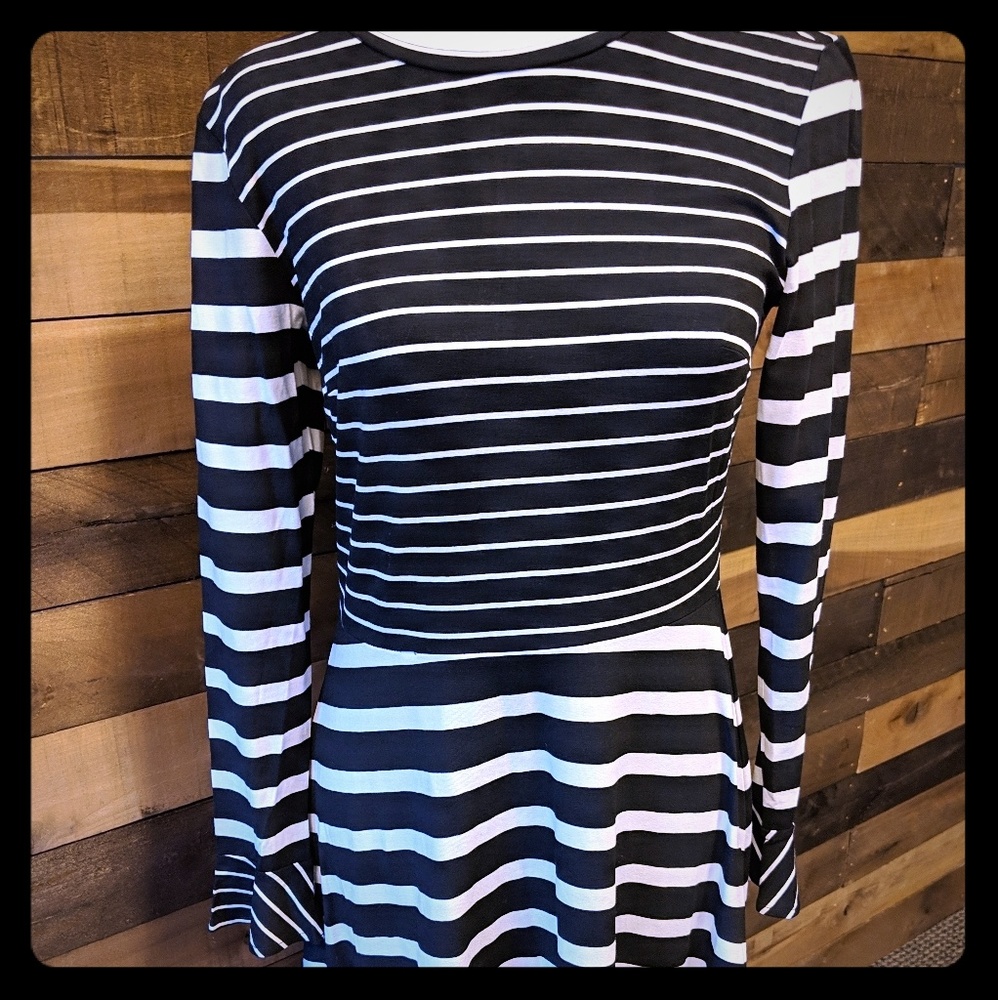 NWT black and white dress. Size 2